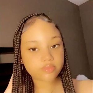 Meet your Posher, Ryonna